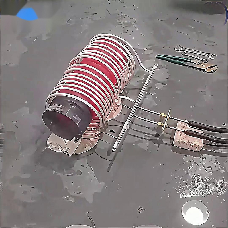 中頻感應(yīng)加熱設(shè)備對直徑180mm、長度300mm的鋼管進行加熱測試